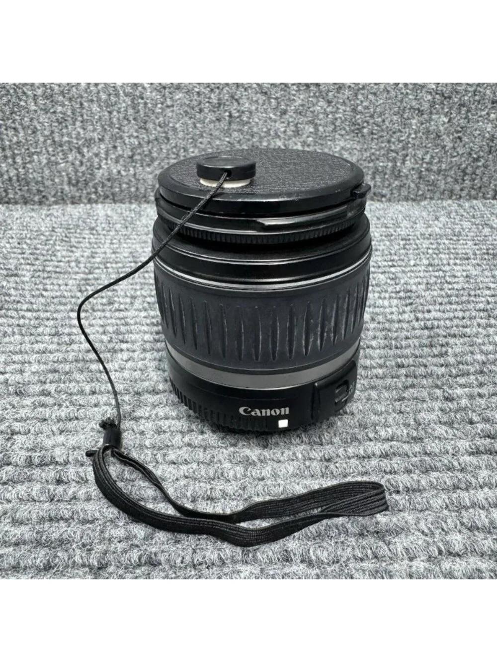 Canon Zoom Lens EF-S 18-55mm 1:3.5-5.6 II w/ Cap